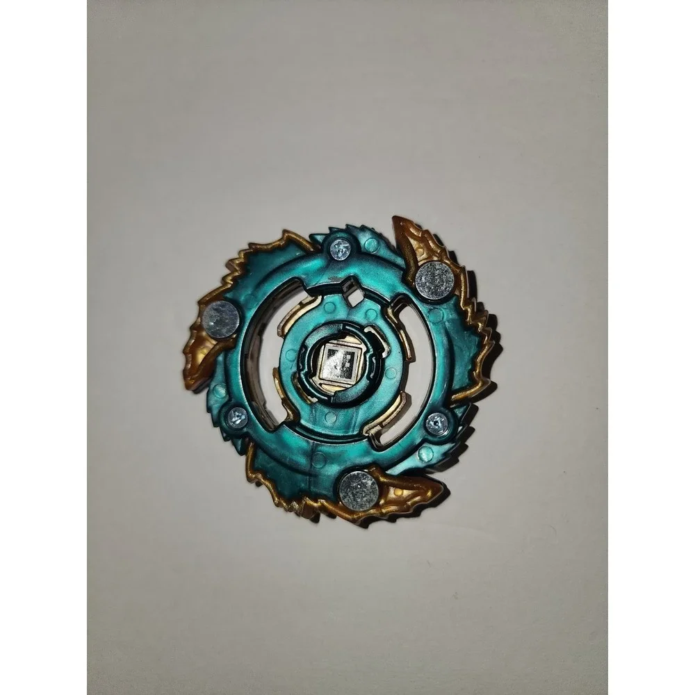 Beyblade Burst Turbo‎ Slingshot Fafnir F4 Replacement